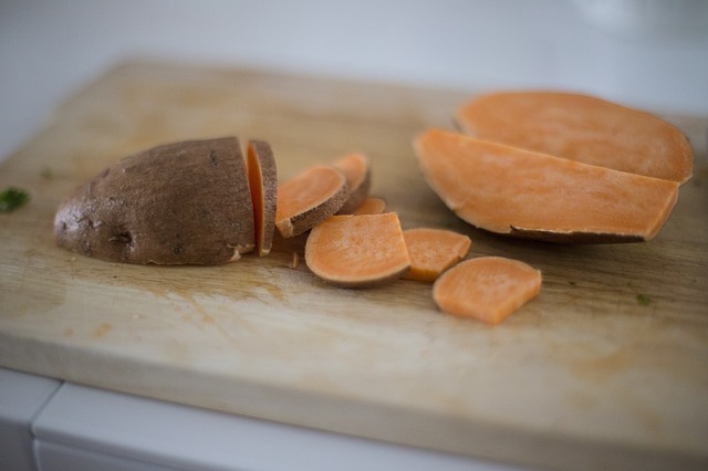 feed sweet potato to your dog